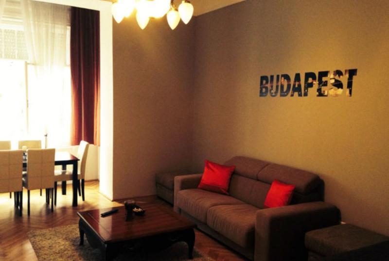 Hotel Omnibusz Budapeste Exterior foto