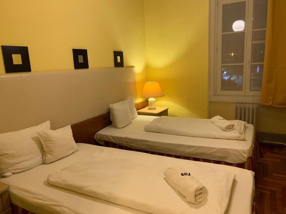 Hotel Omnibusz Budapeste Exterior foto